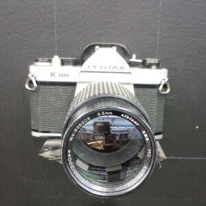 Vintage Pentax K1000 Classic Black and Silver Camera - UNTESTED